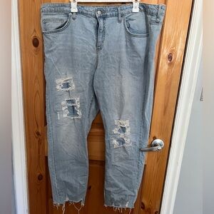 Universal Thread Light Wash Ripped Jeans